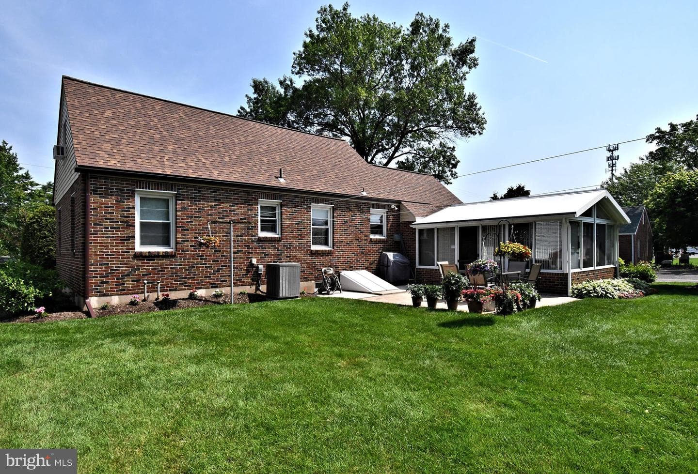 227 Ridge Avenue photo 92