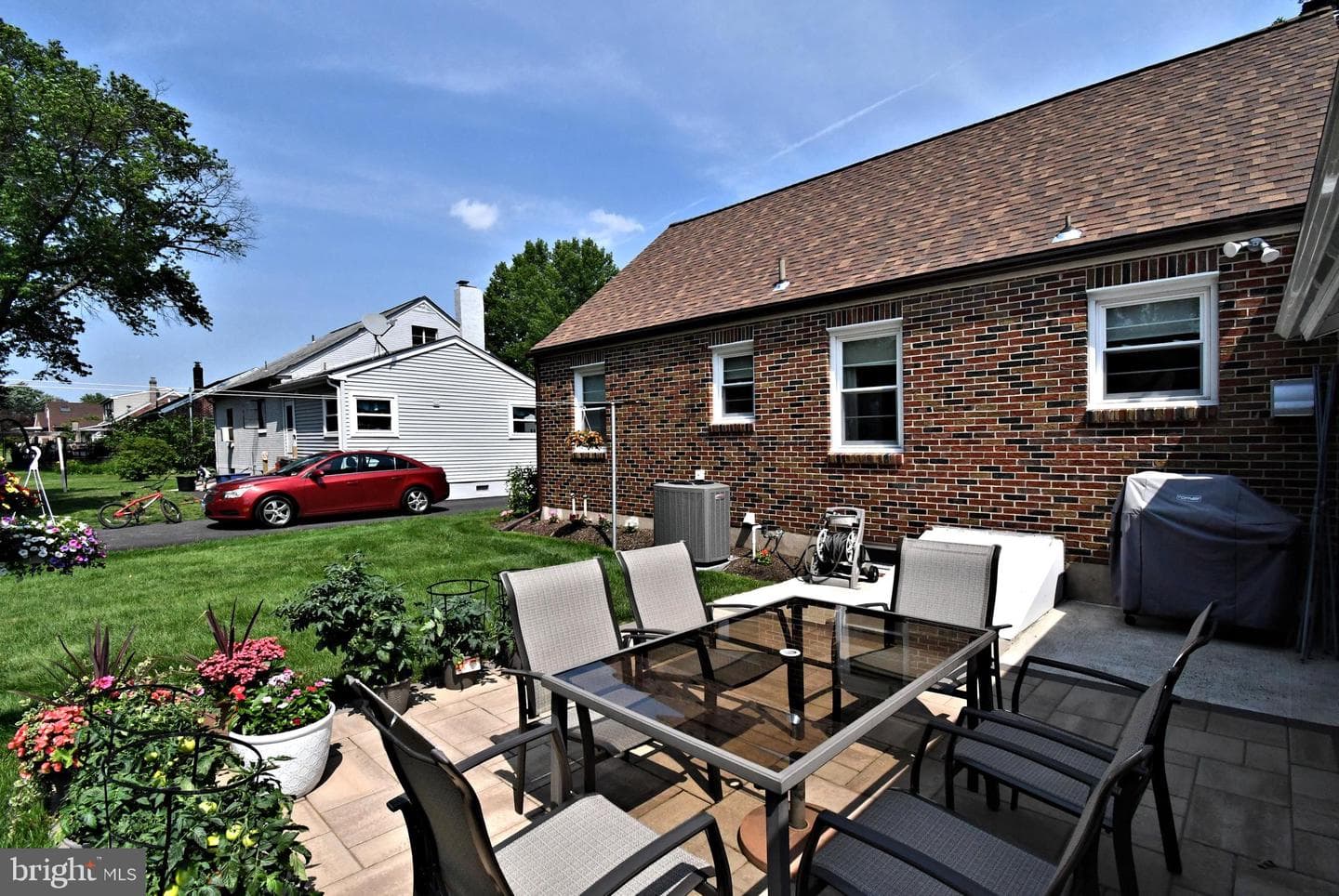 227 Ridge Avenue photo 95