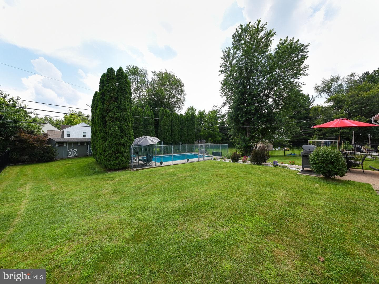 2 Republic Ave photo 35