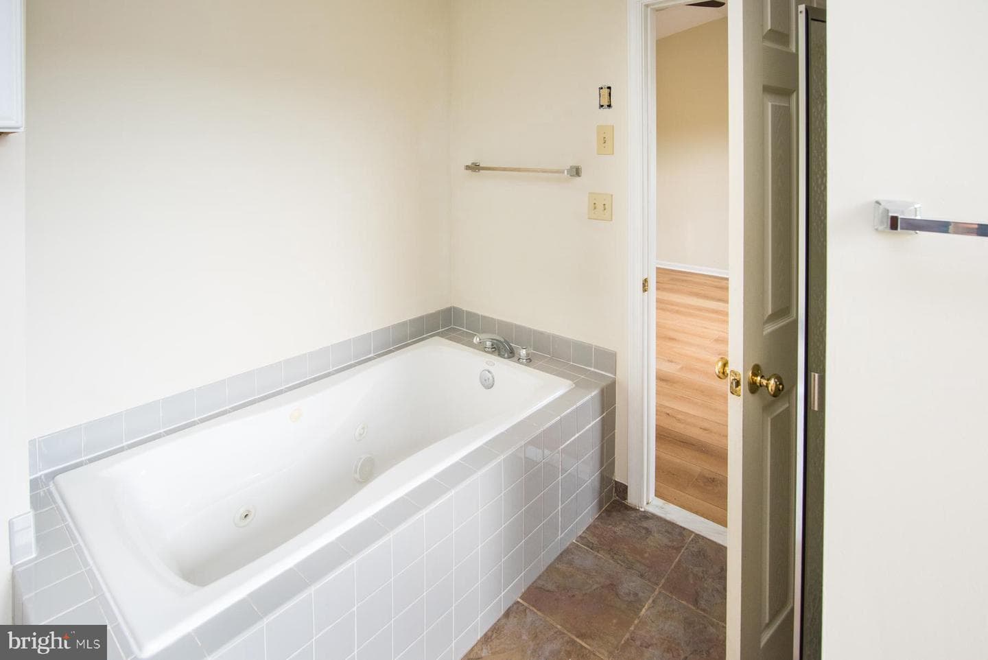 4009 Hoffman Court photo 15