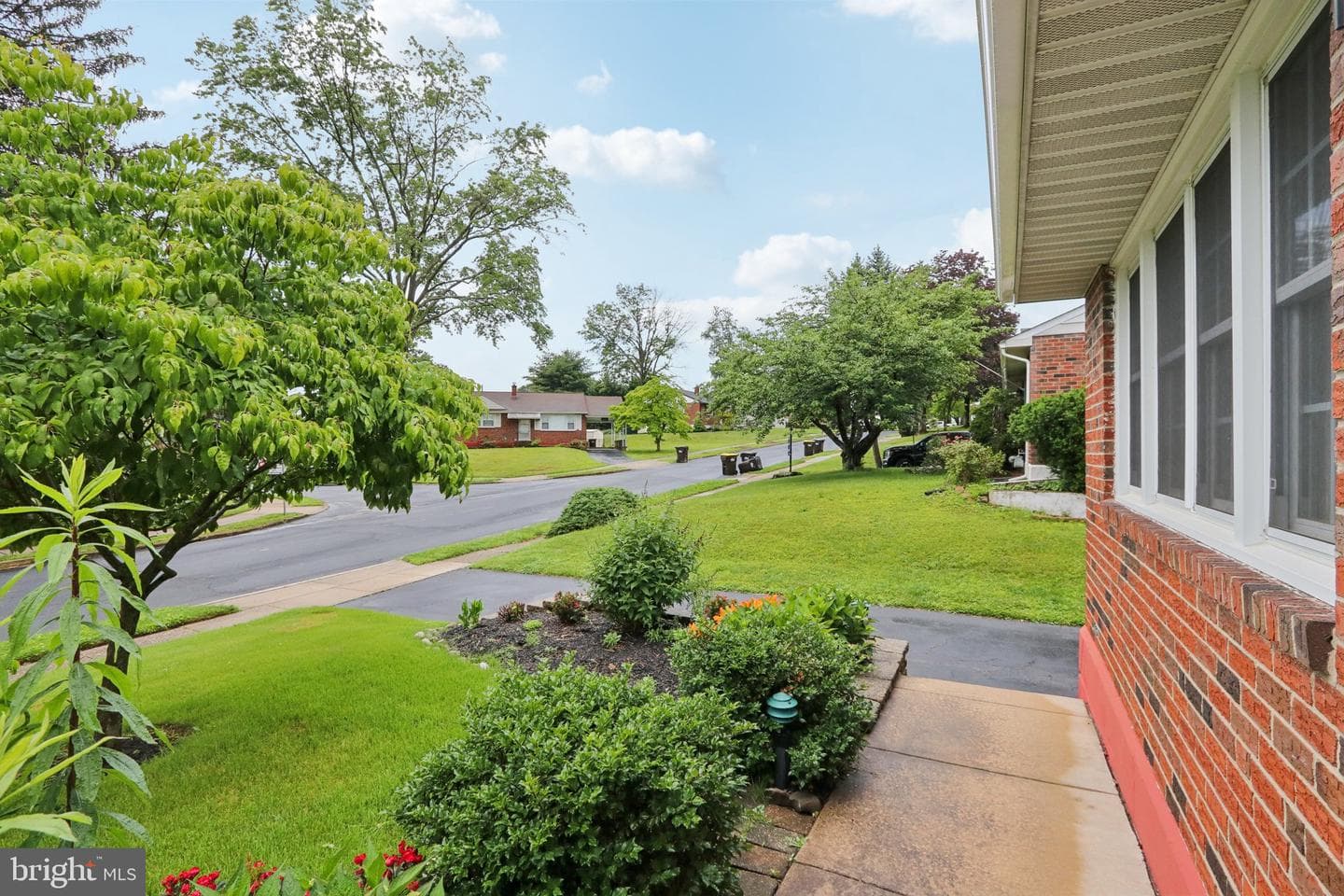 407 Pinecrest Road photo 5