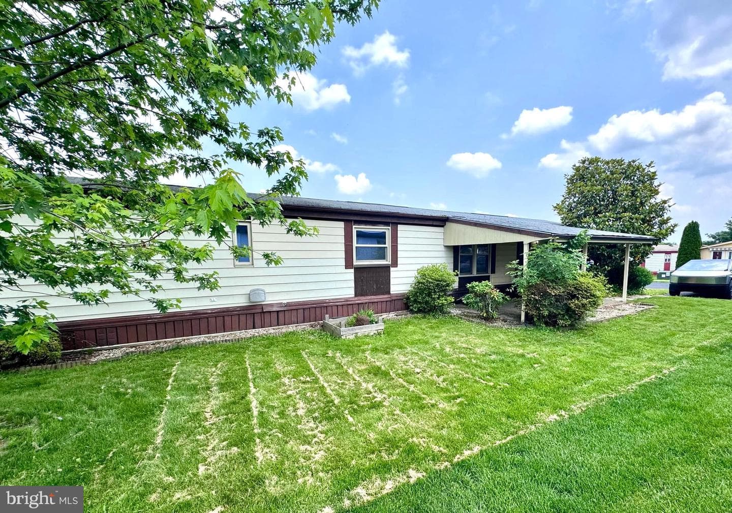 426 Running Brook Road photo 3