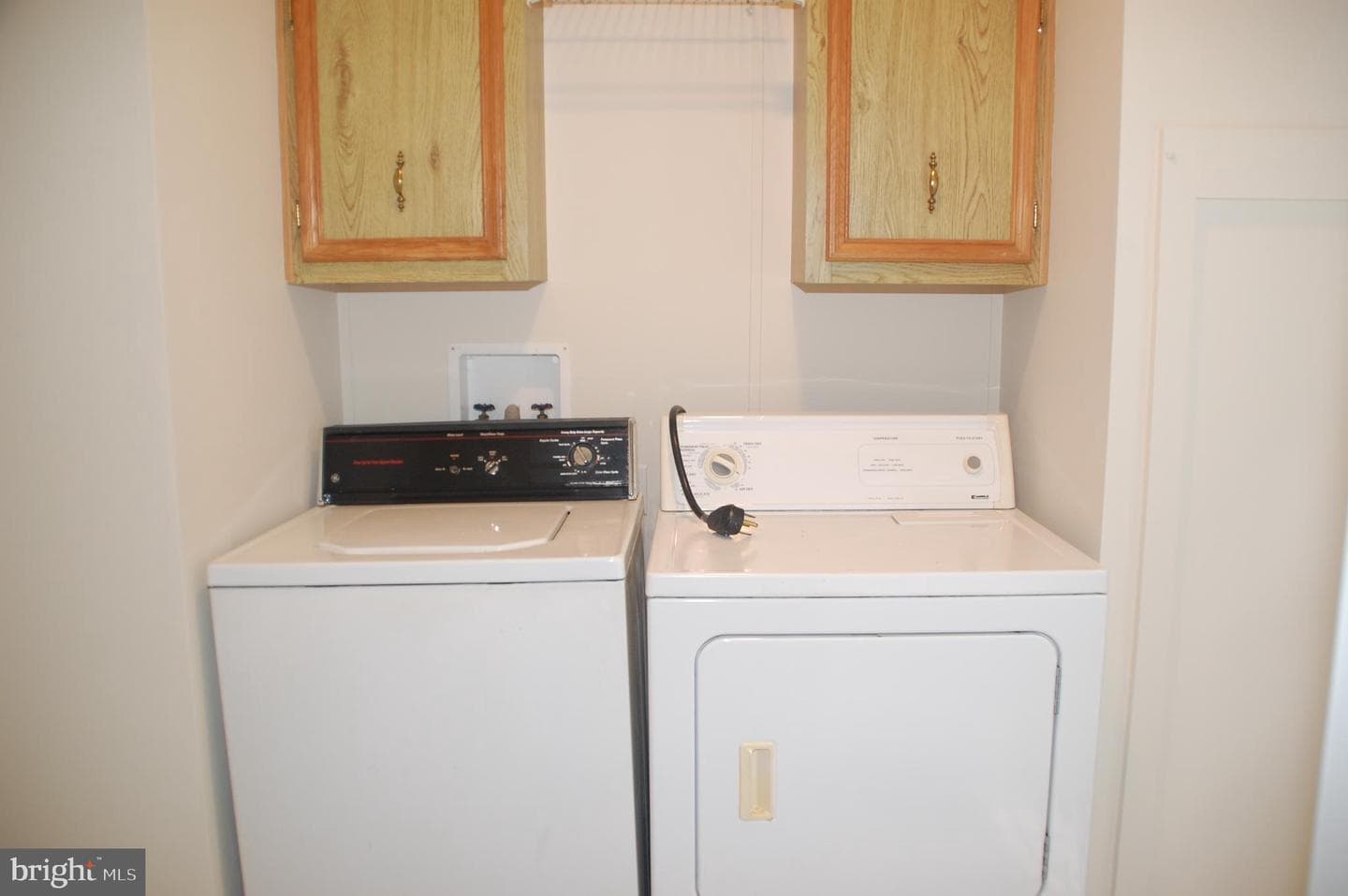425 Westbury Drive photo 21
