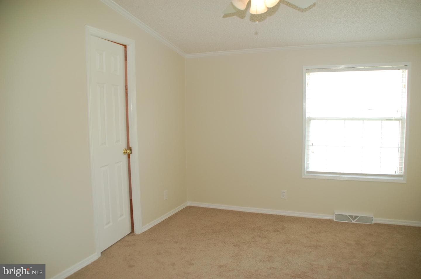 425 Westbury Drive photo 31