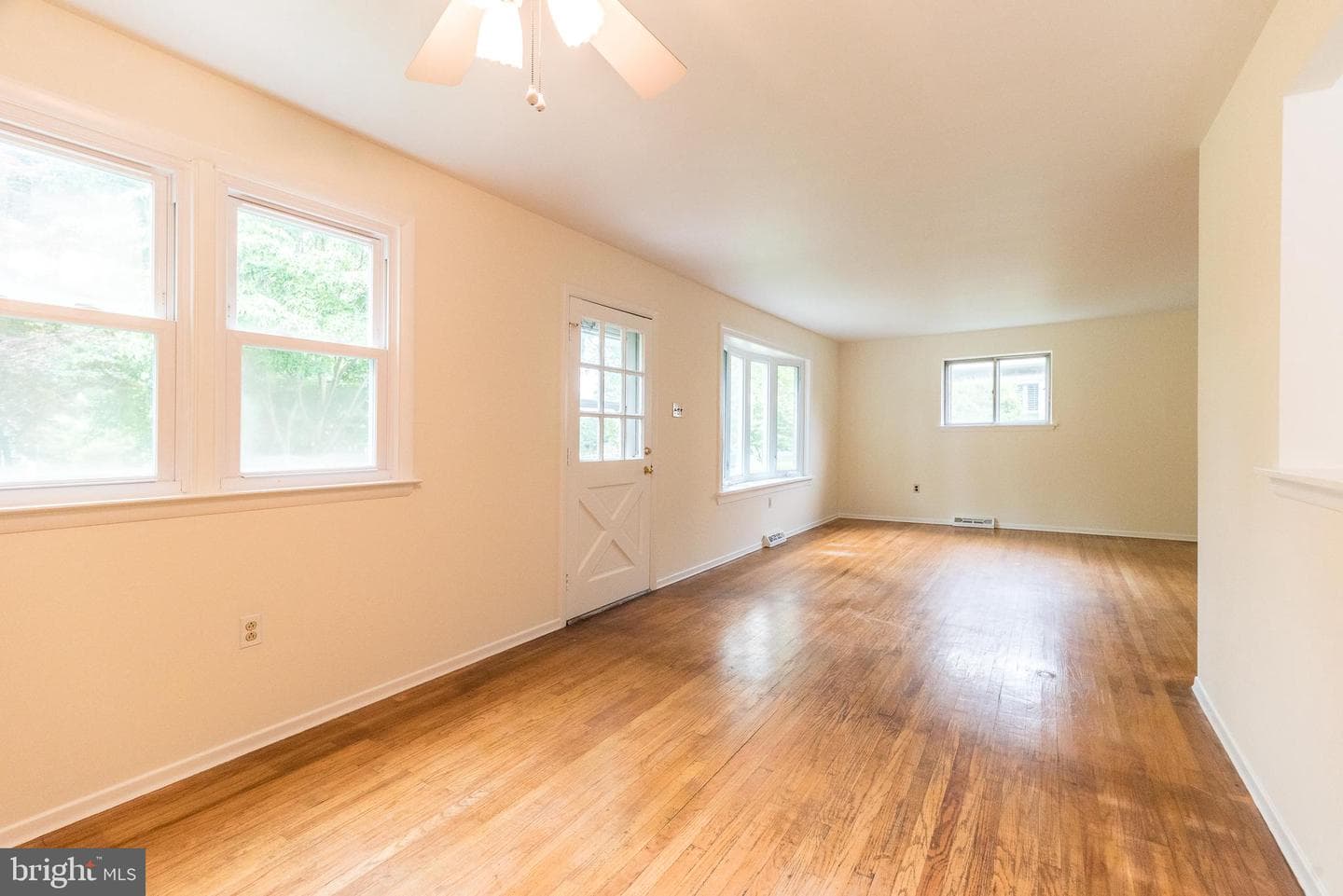 2245 Pleasant Avenue photo 10