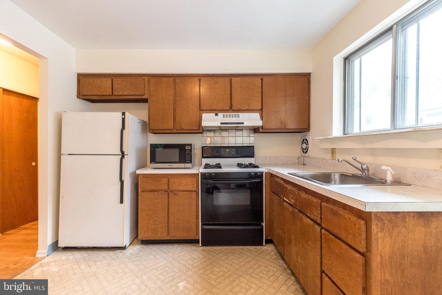 2245 Pleasant Avenue photo 19