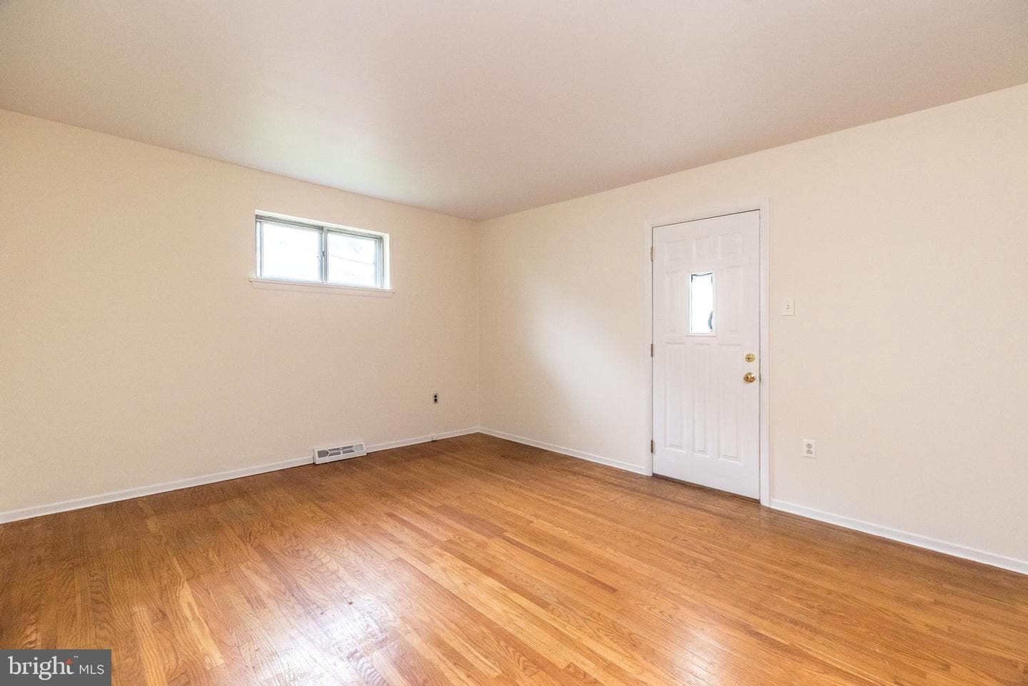 2245 Pleasant Avenue photo 21
