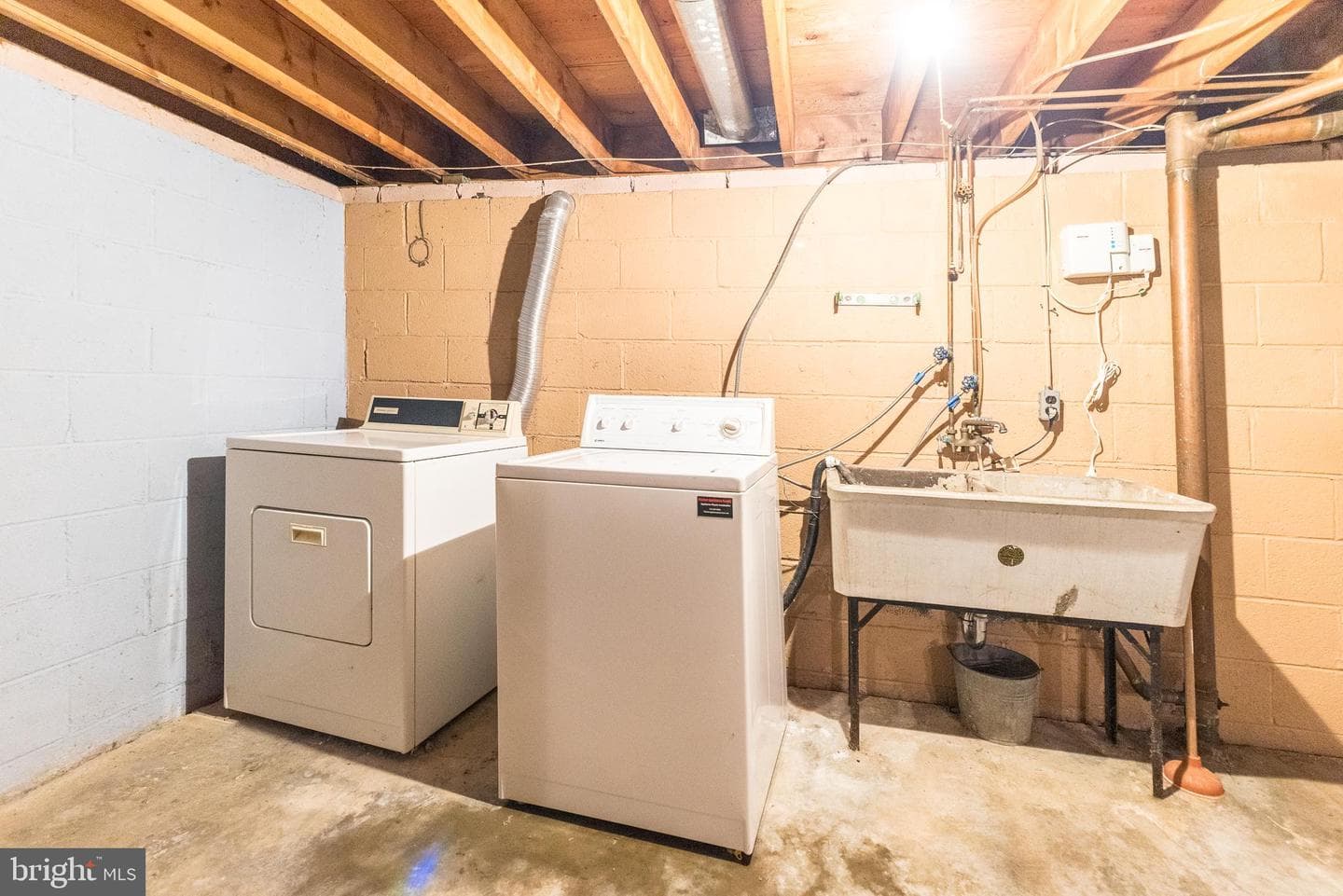 2245 Pleasant Avenue photo 30