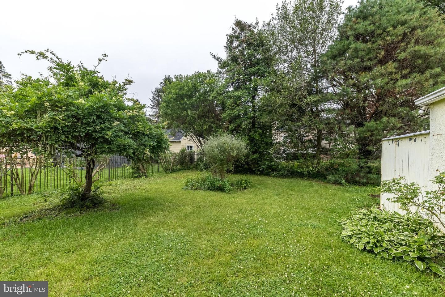 2245 Pleasant Avenue photo 34