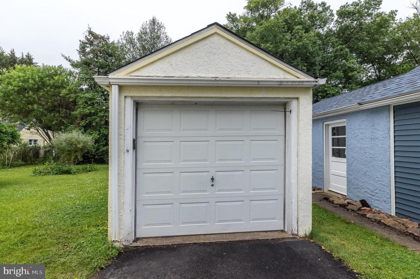 2245 Pleasant Avenue photo 41