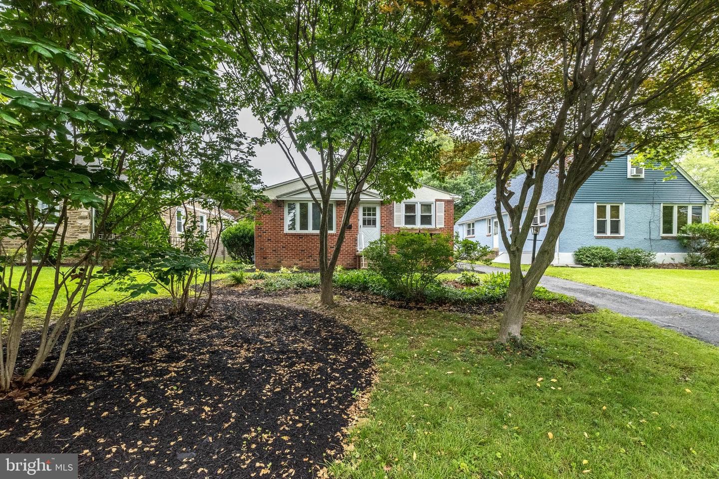 2245 Pleasant Avenue photo 42