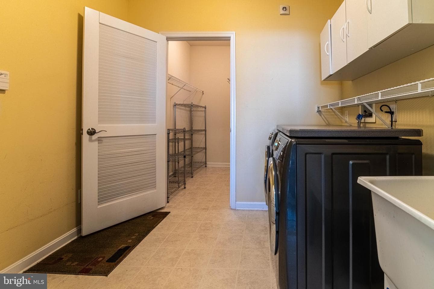 3875 Arbours Avenue photo 19