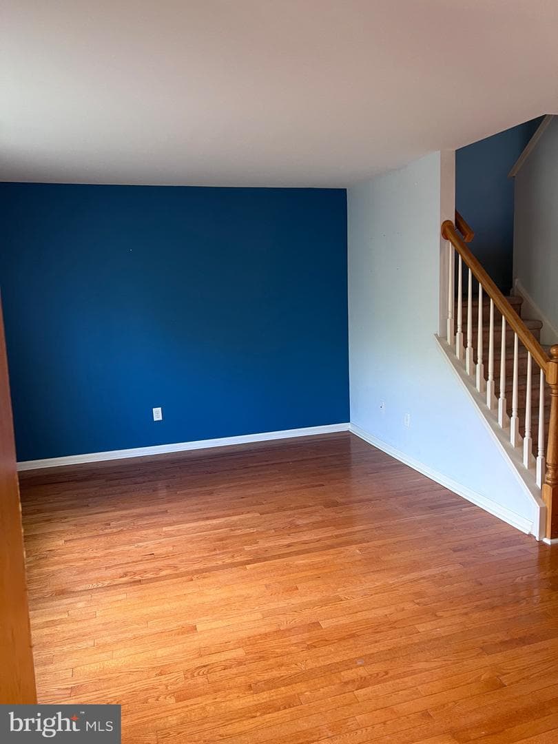 674 Honeysuckle Way photo 12