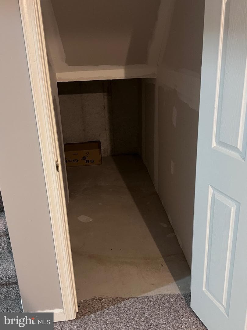 674 Honeysuckle Way photo 35
