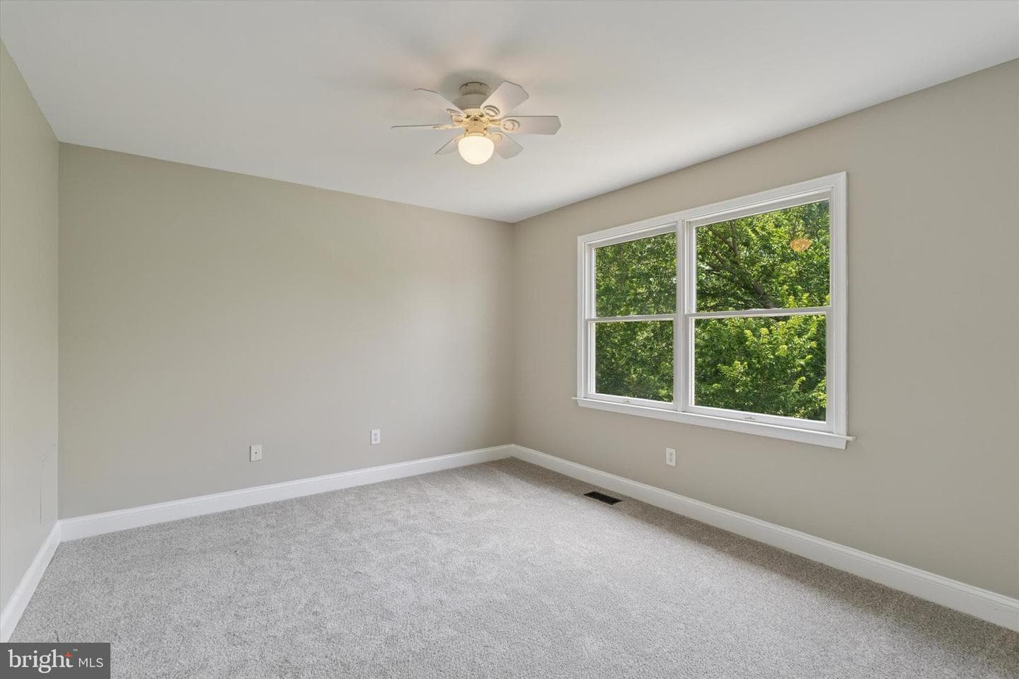 153 Gateshead Way photo 31