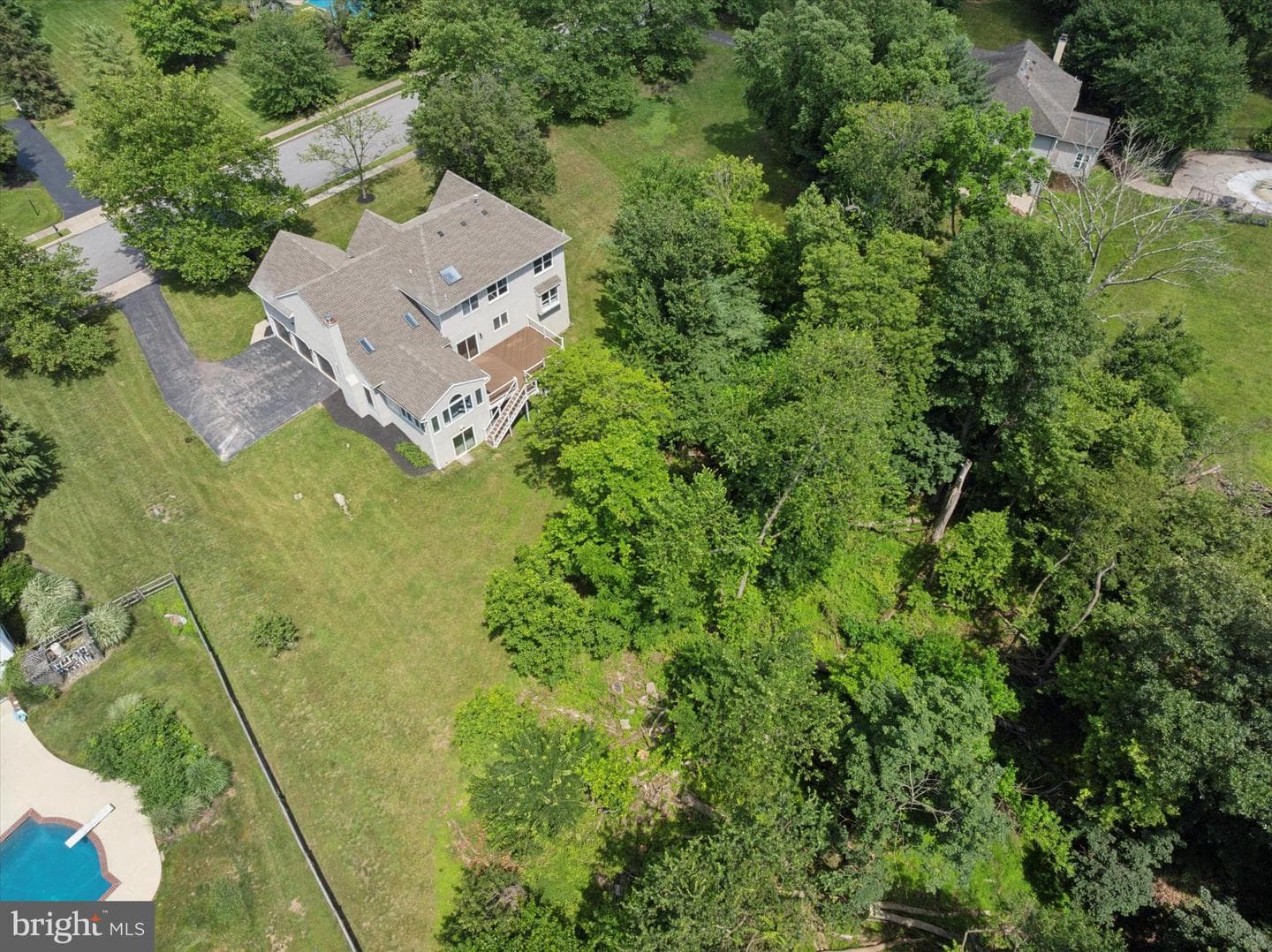 153 Gateshead Way photo 42