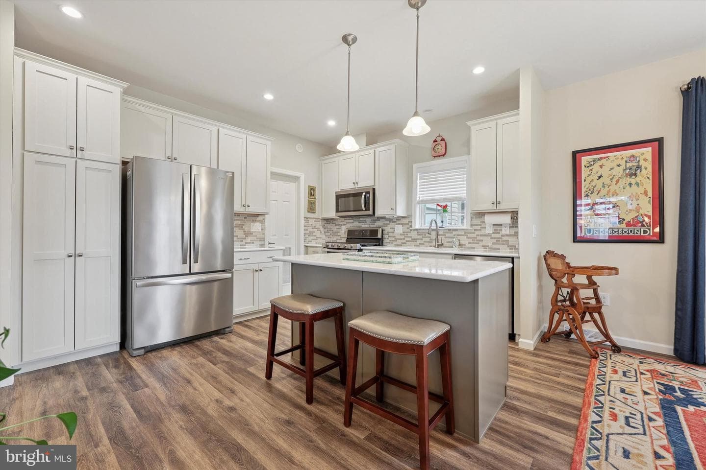 414 Honeysuckle Lane photo 10