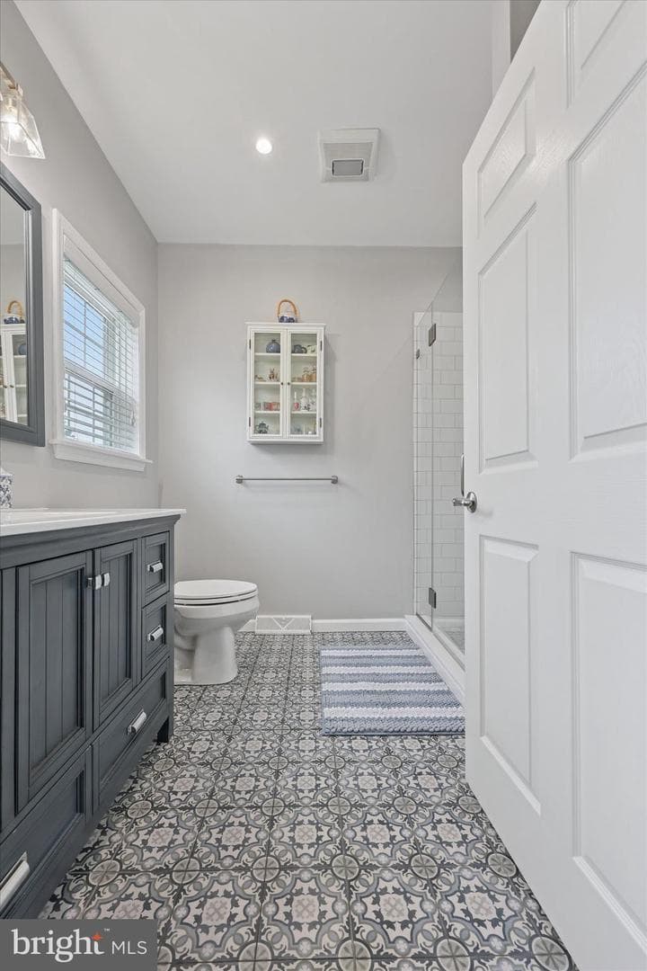 414 Honeysuckle Lane photo 21