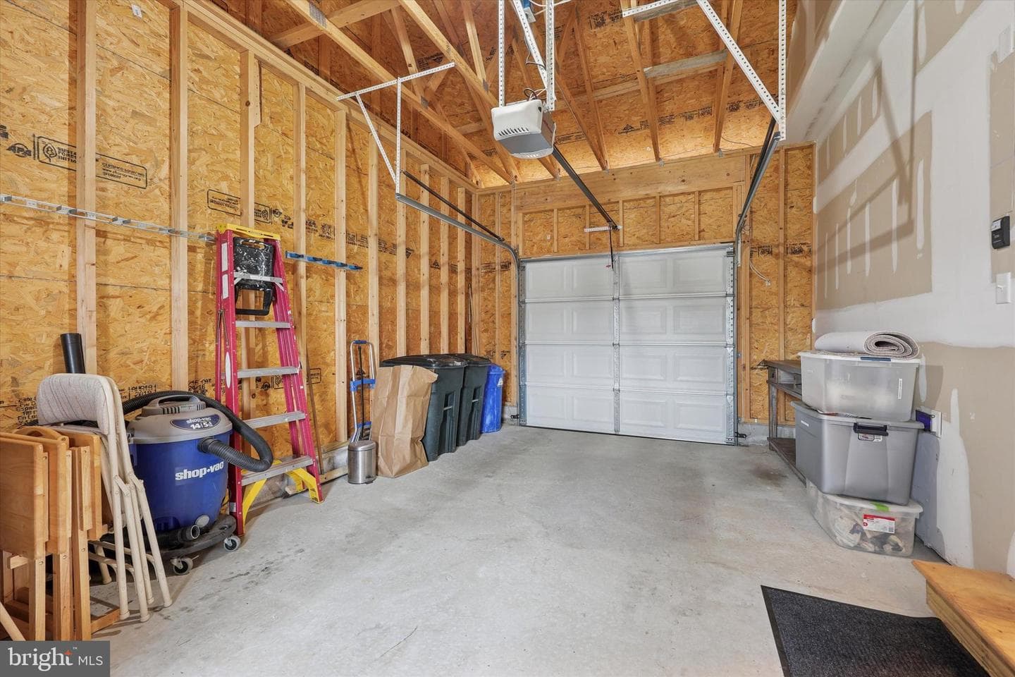 414 Honeysuckle Lane photo 25