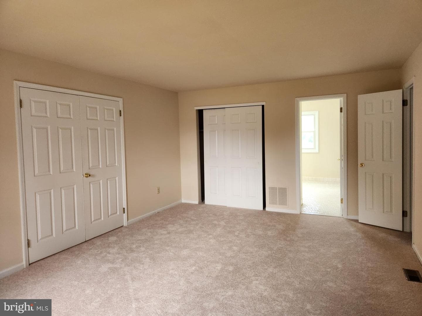 1907 Armstrong Drive photo 22