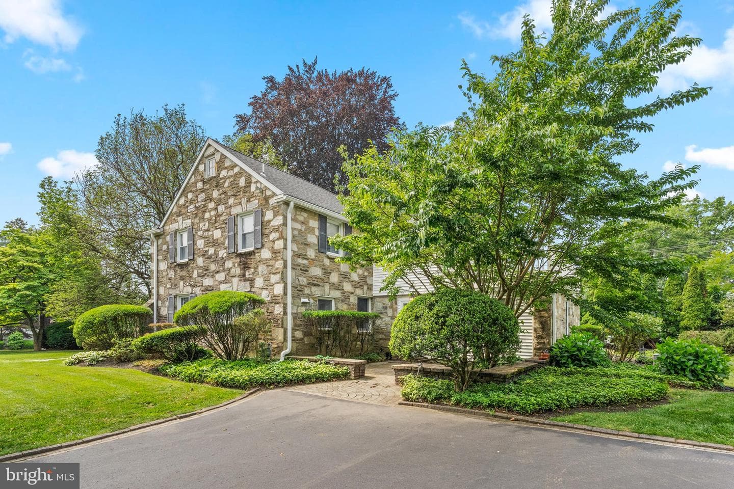 706 Dale Road photo 1