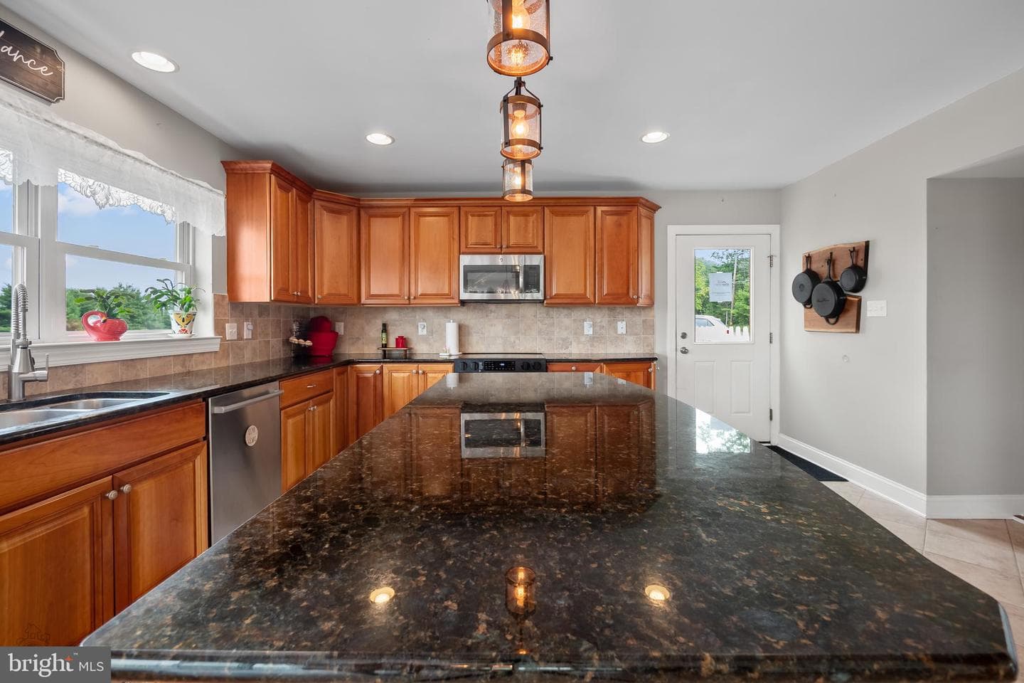 694 Ridge Road photo 17