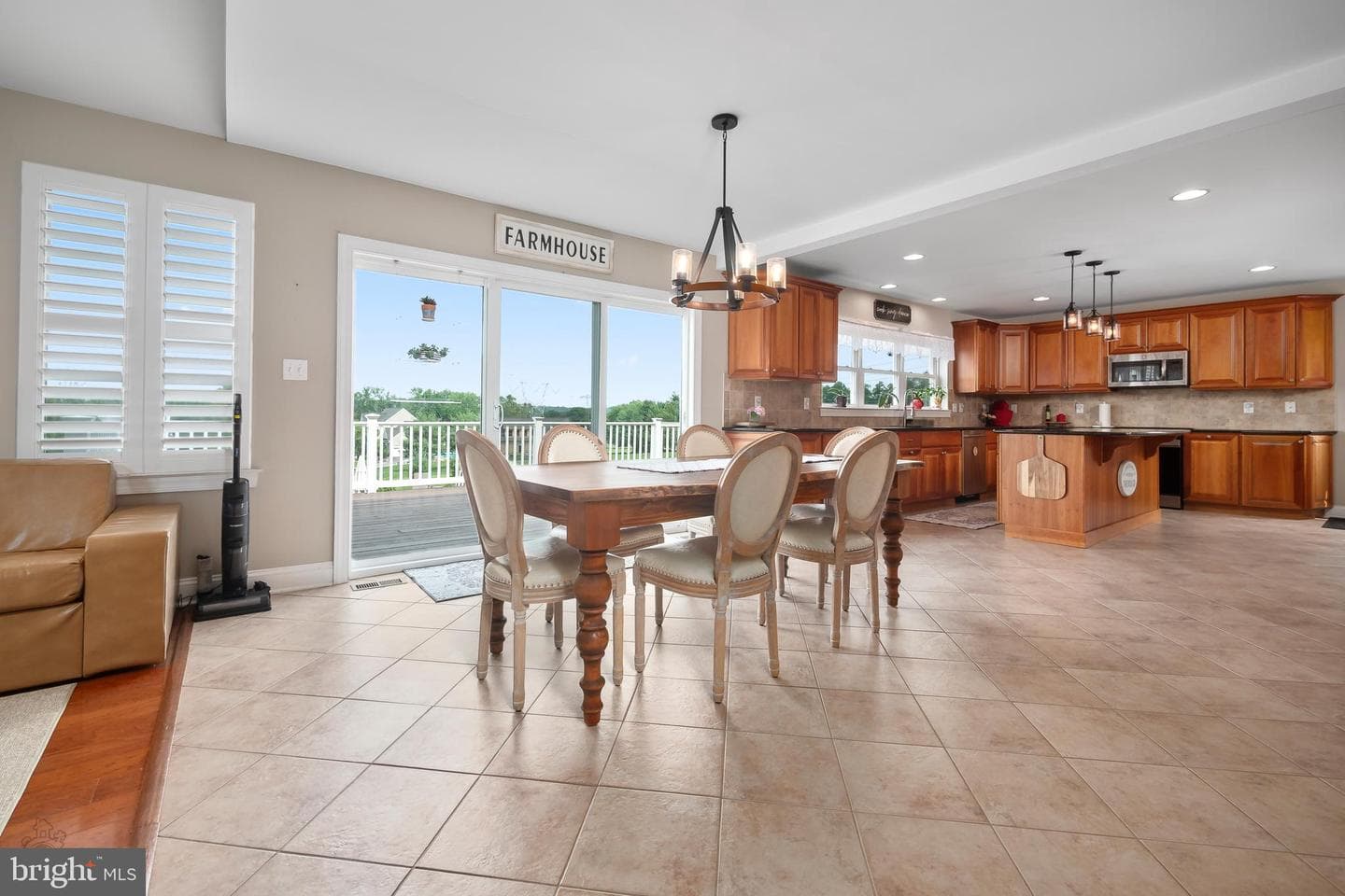 694 Ridge Road photo 22