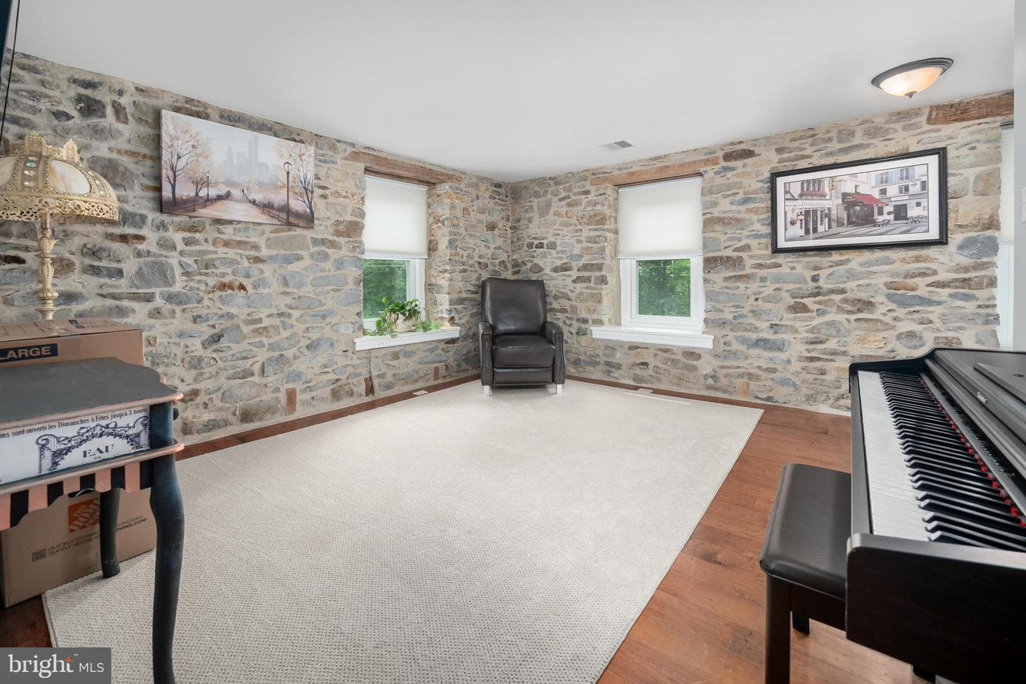 694 Ridge Road photo 24