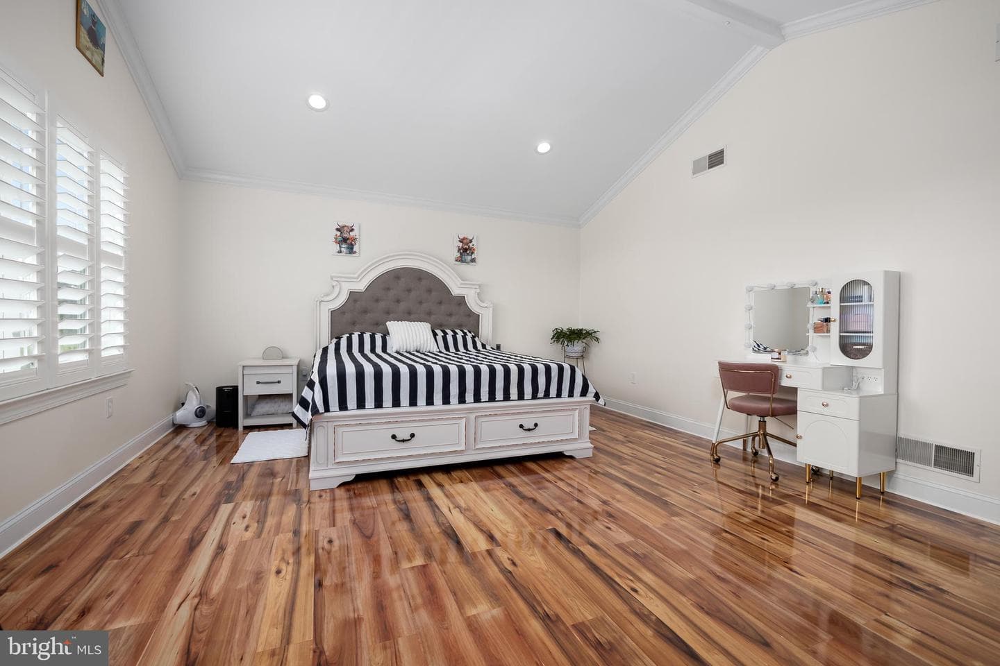 694 Ridge Road photo 27