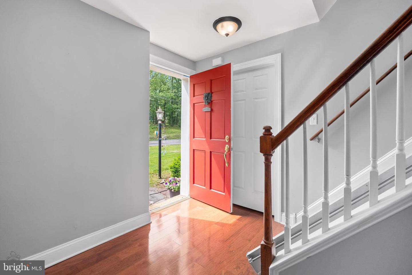 694 Ridge Road photo 4