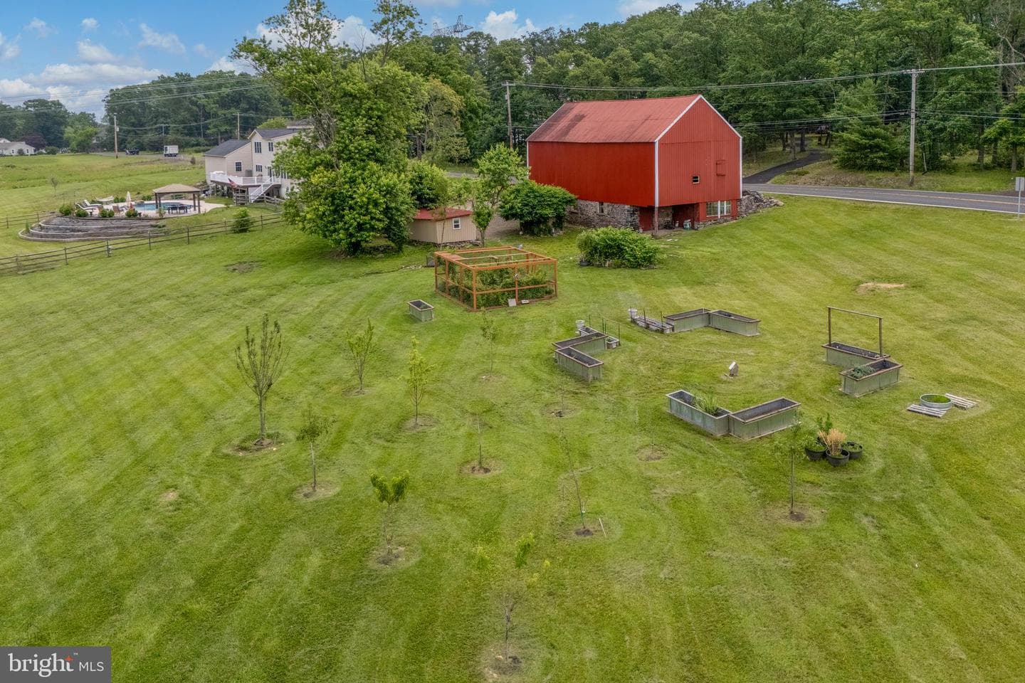 694 Ridge Road photo 40