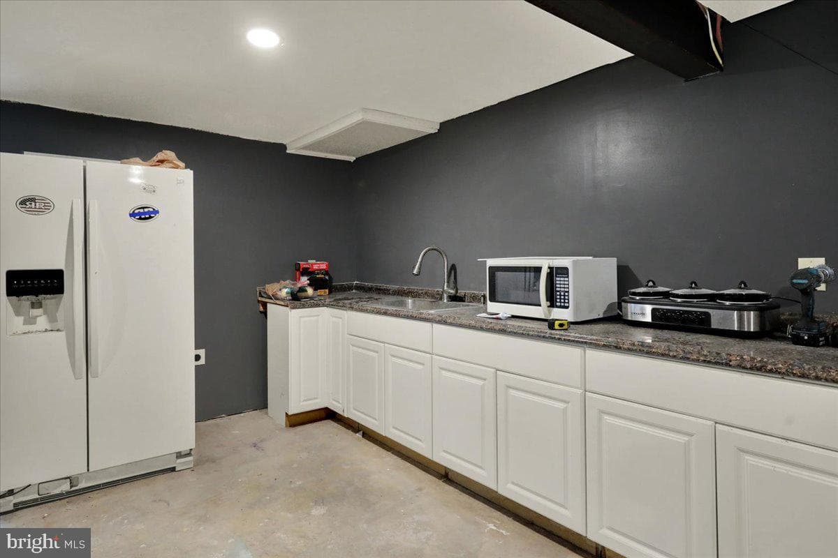 1048 Acorn Way photo 23