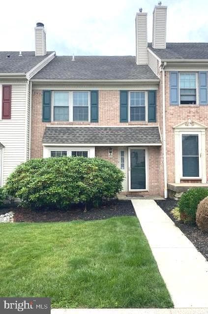 633 Maple Glen Circle photo 1
