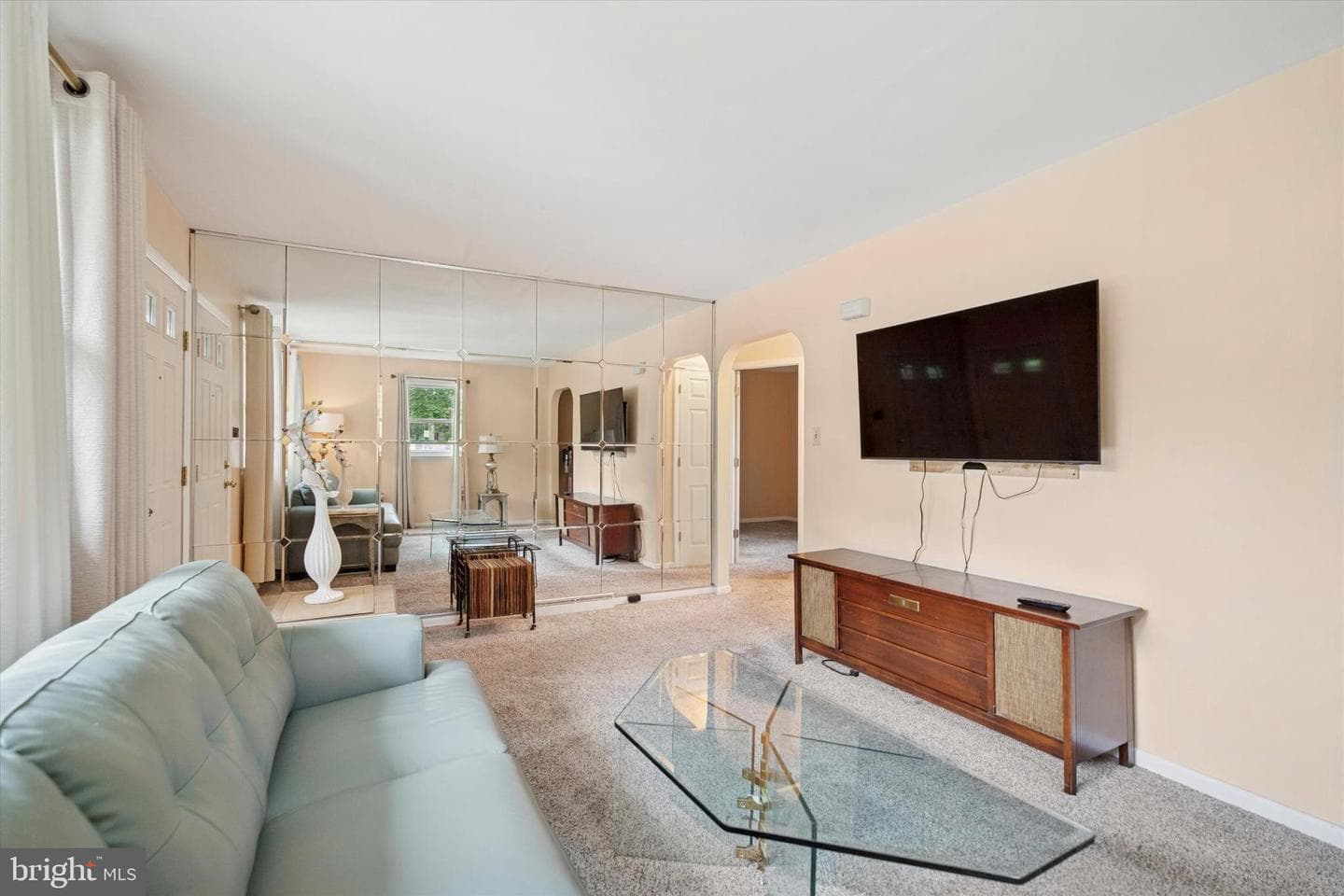 905 Pershing Road photo 5