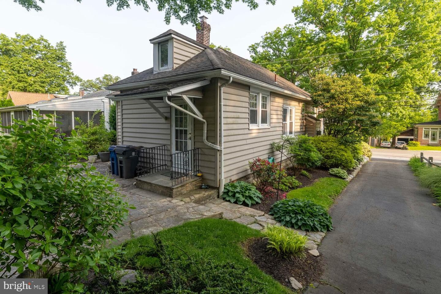 671 Edge Hill Road photo 12