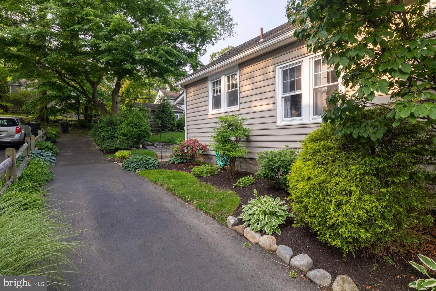 671 Edge Hill Road photo 5