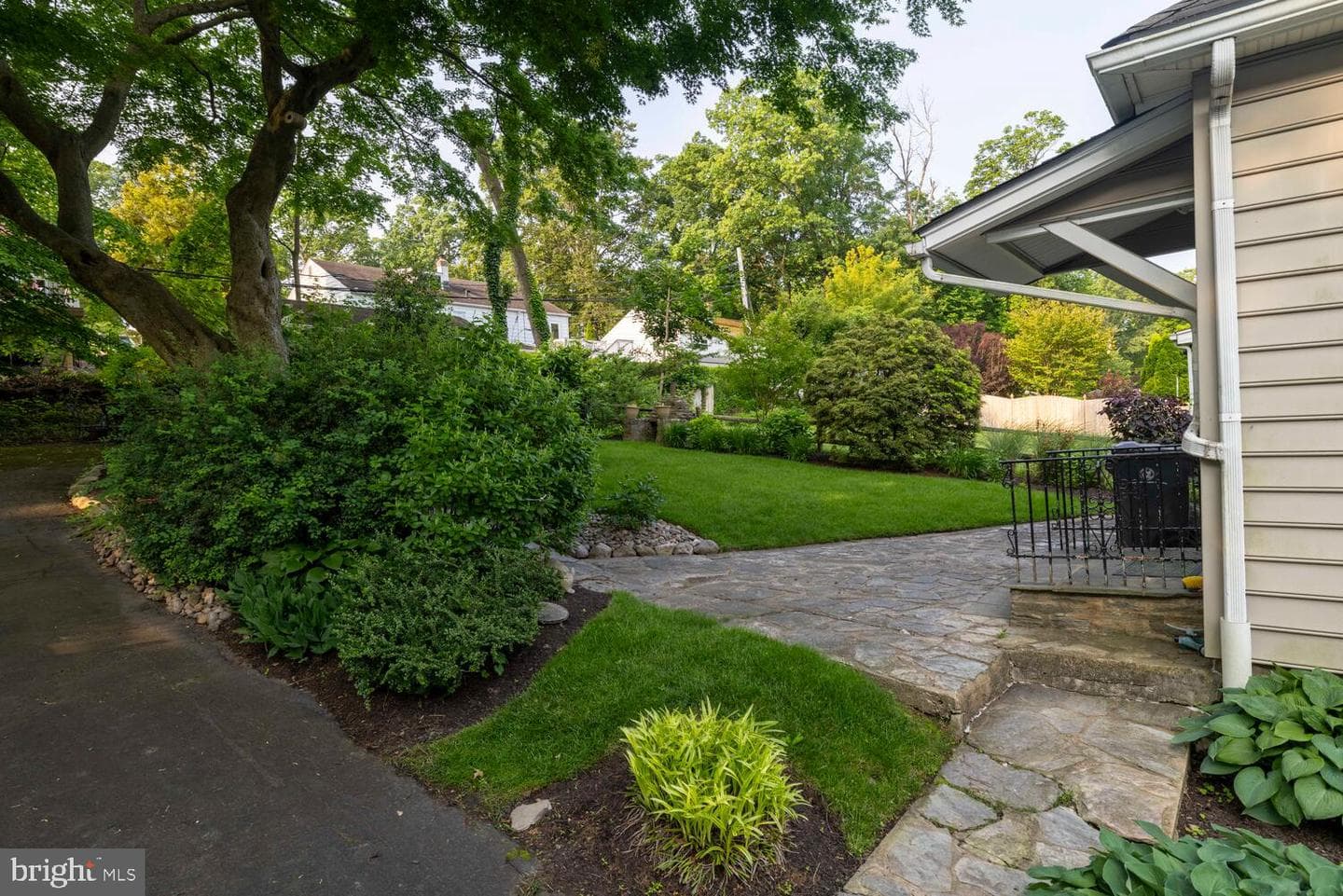 671 Edge Hill Road photo 6