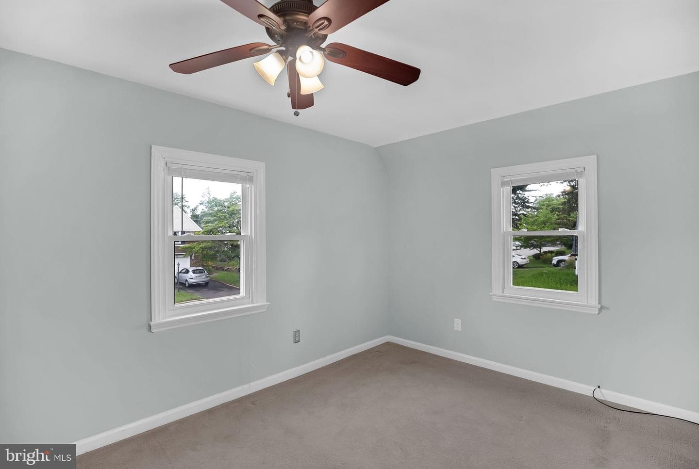 1233 East Avenue photo 18