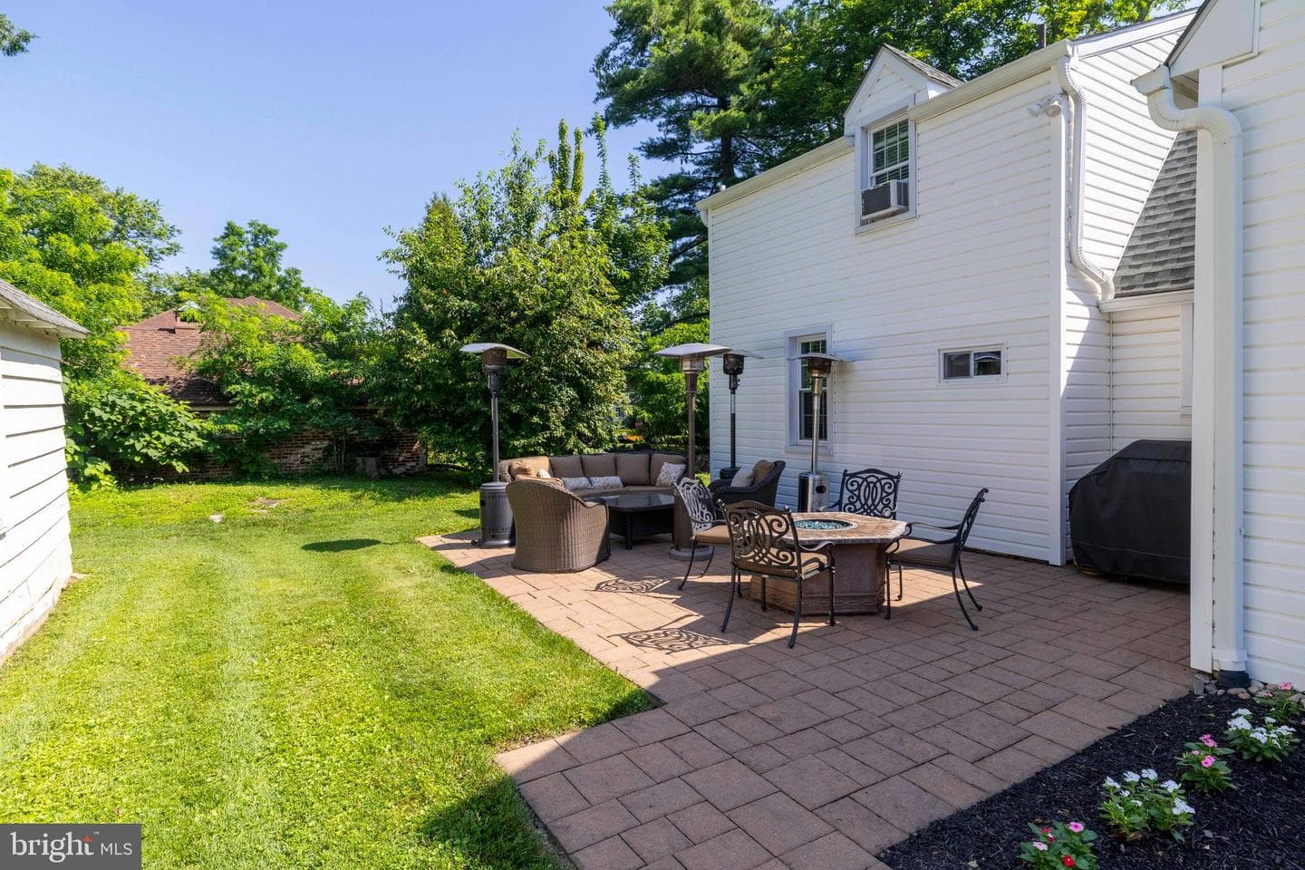 2300 Pioneer Road photo 23