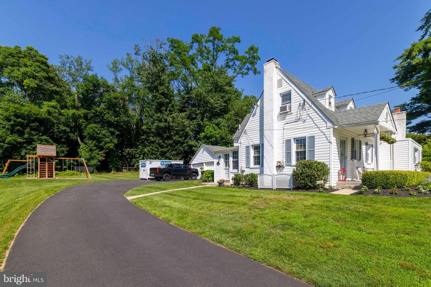 2300 Pioneer Road photo 31