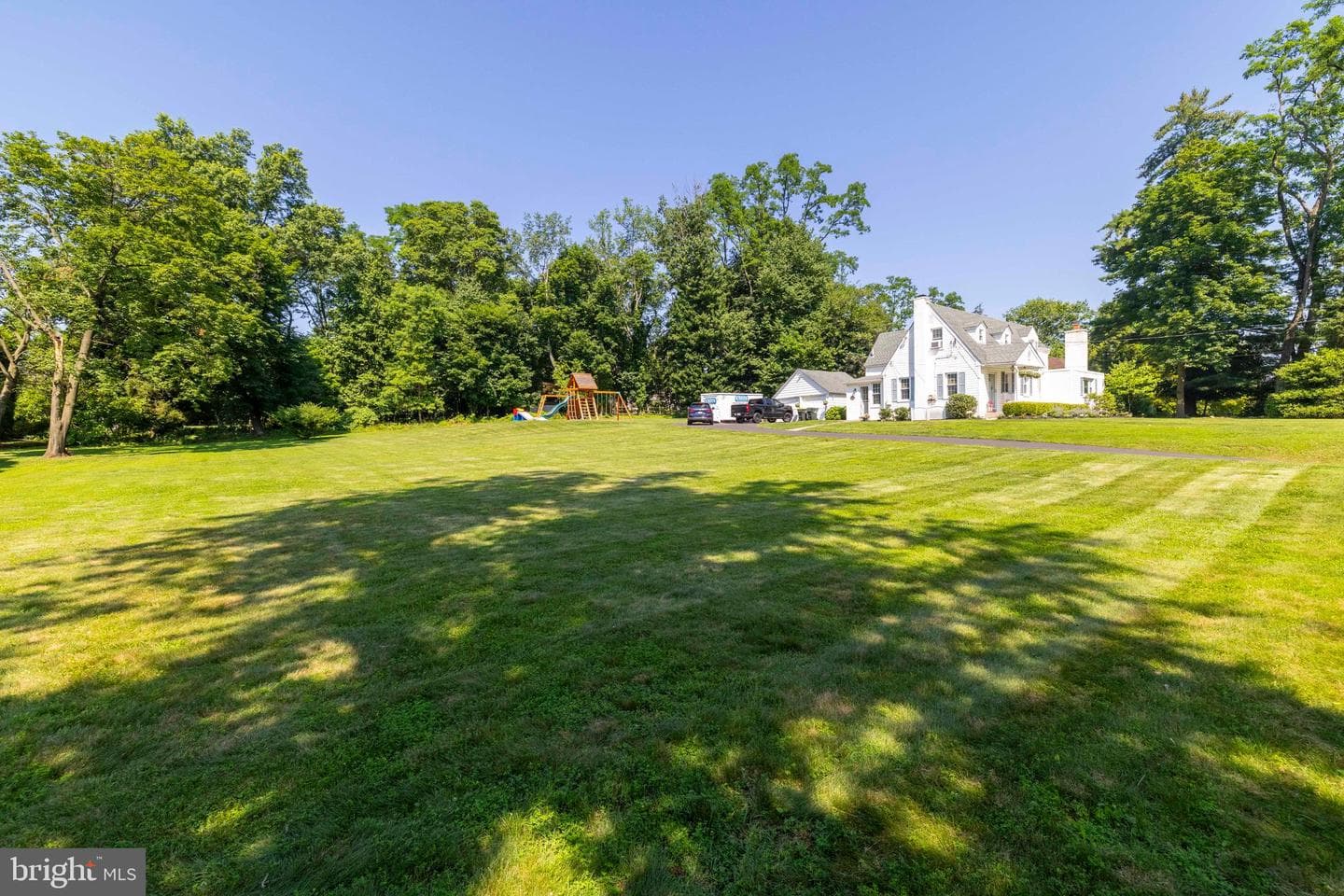 2300 Pioneer Road photo 32