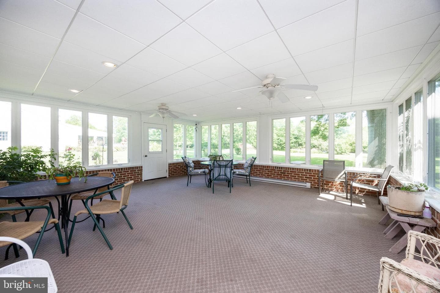 886 Laurel Lane photo 24