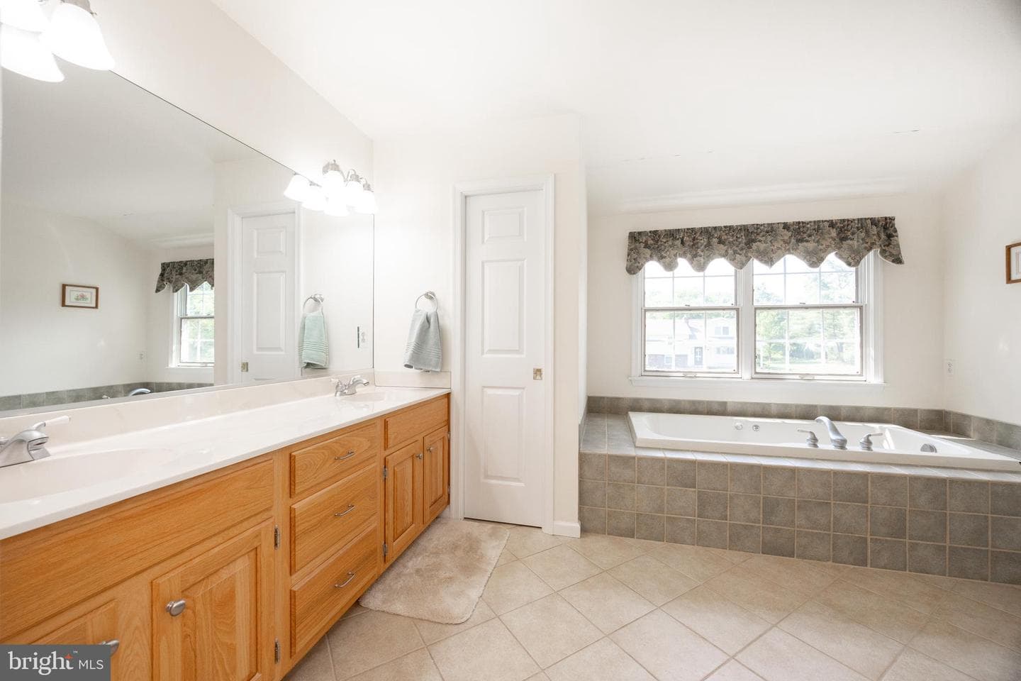 886 Laurel Lane photo 33