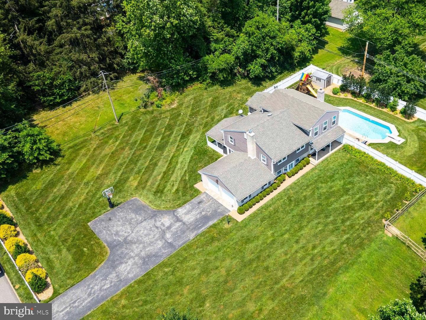943 E Township Line Road