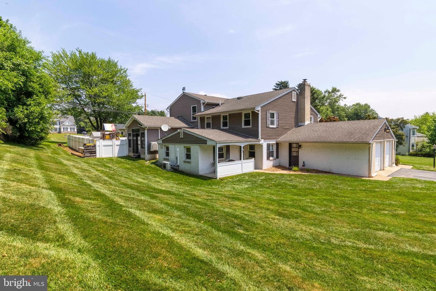 943 E Township Line Road photo 52