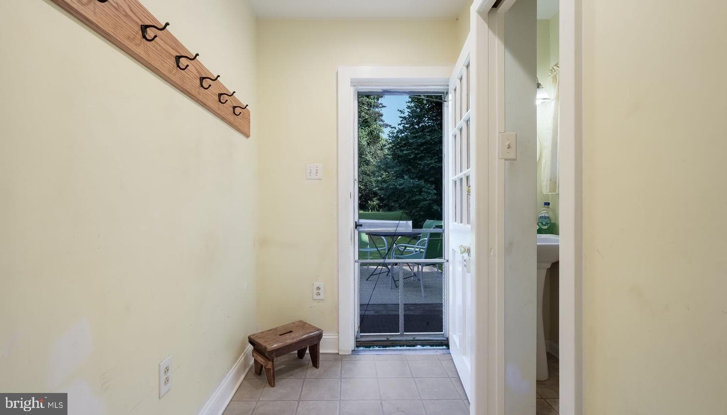 1081 Wynnwood Road photo 19