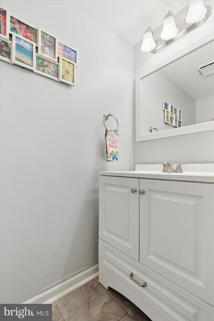 117 Ellen Way photo 10