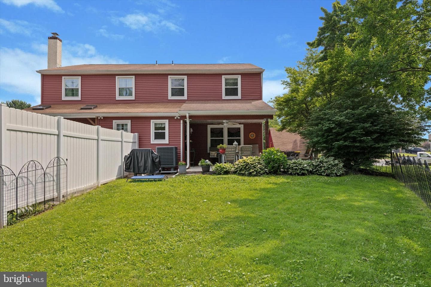 117 Ellen Way photo 15