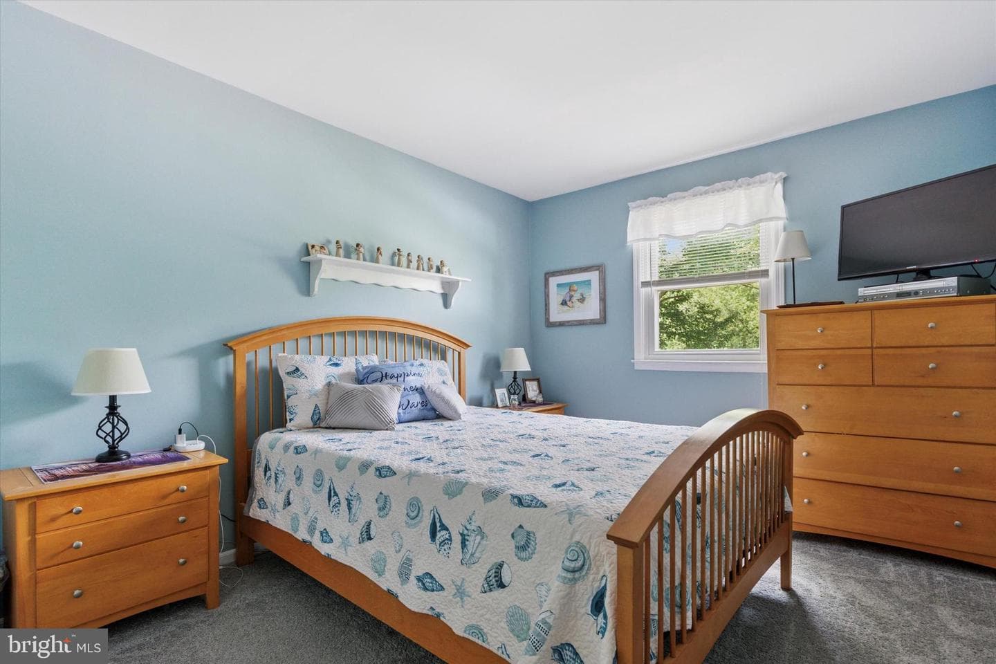 117 Ellen Way photo 4