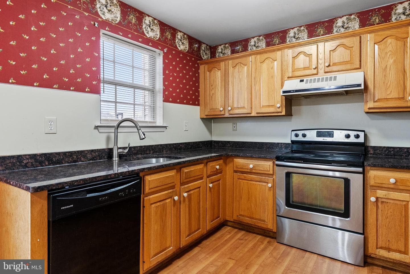 34 2nd Street photo 10